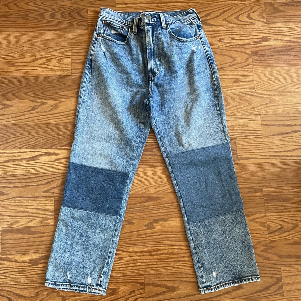 Abercrombie & Fitch The ankle straight Ultra High Rise. Size 27/4